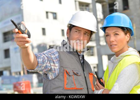 Bau-Team auf der Baustelle Stockfoto