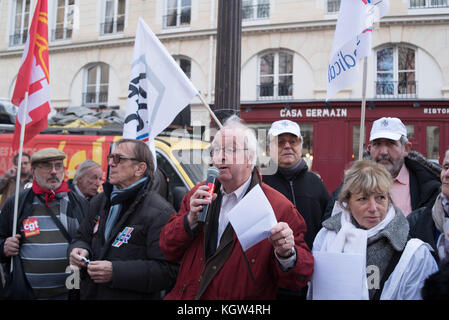 Paris: Versammlung - Kaufkraft der Rentner Stockfoto