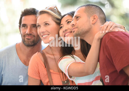 Paare im mittleren Alter auf Urlaub genießen, zusammen zu sein, Stockfoto