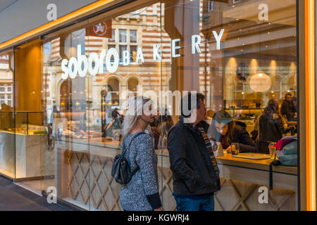 Soboro Bäckerei, Japanischen und Koreanischen Restaurant und Cafe, Petty Cury, Cambridge, UK. Stockfoto