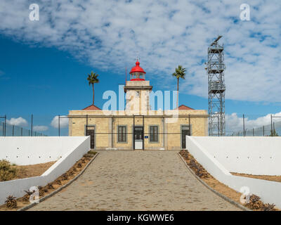 Leuchtturm Ponta da piedade im Nationalpark Klippen in Lagos, Portugal Stockfoto