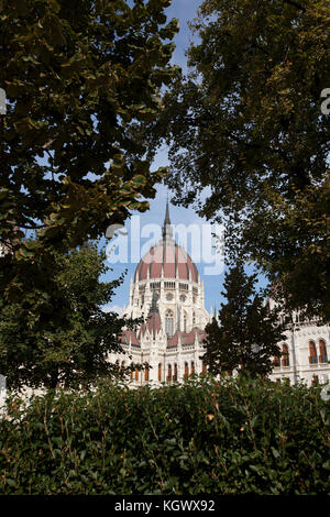 BUDAPEST - 17. SEPTEMBER 2017: Das ungarische Parlament Gebäude, das auch als Parlament von Budapest in der Stadt, ist der Sitz Stockfoto