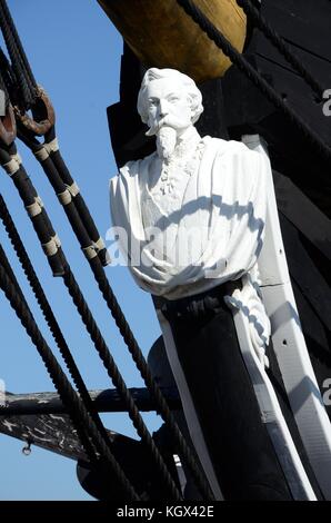 Schiffe Galionsfigur auf dem Dom Fernando 11 e Gloria restauriert Portugiesische Marine Schiff Hafen von Cacilhas Lissabon Portugal Stockfoto