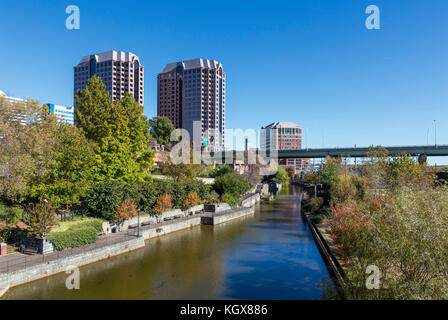 Canal Walk entlang Richmond Stadt Canal, Richmond, Virginia, USA. Stockfoto