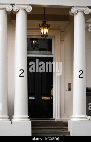 Nummer 2, Carlton Gardens, London, England, der Heimat des Lord Kitchener 1914-15. Stockfoto