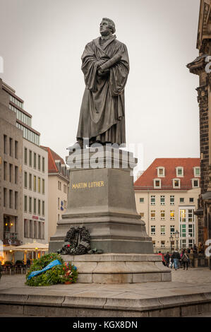 Denkmal von Martin Luther in der Nähe der frauenkriche in Dresden Deutschland Stockfoto