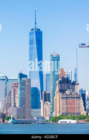 Skyline New York City usa New York Skyline Skyline von Manhattan mit Wolkenkratzern einschliesslich der Freedom Tower Lower Manhattan Insel cbd New York USA Stockfoto