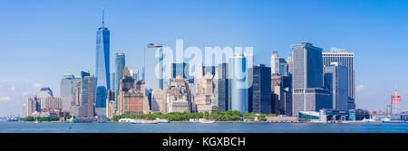 Panorama Skyline von New York USA New York City Skyline von Lower Manhattan Skyline mit Wolkenkratzern einschliesslich der Freedom Tower cbd New York USA