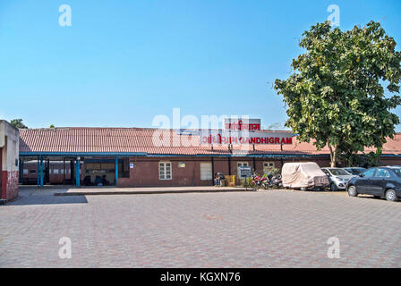 Gandhigram Bahnhof, Ahmedabad, Gujarat, Indien, Asien Stockfoto