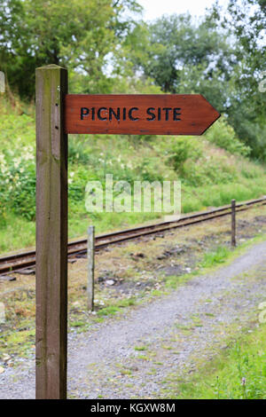 Picknickplatz. Ein Zeichen für die Picknickplatz auf der South Tynedale Railway, eine Schmalspurbahn erhalten Bahn im Norden von England. Stockfoto