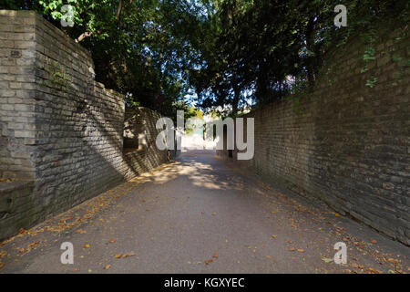 Den Arènes de Lutèce (1. Jh. nach Chr.) - eine römische Arena, eine der ältesten Denkmal von Paris - Eingang Stockfoto