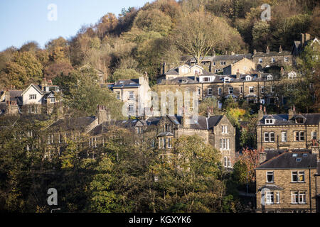 Hebden Bridge ist eine Marktstadt, die Teil von Hebden Royd in West Yorkshire, England, ist. Es liegt im oberen Calder Valley, 8 Meilen westlich von Halifax A Stockfoto