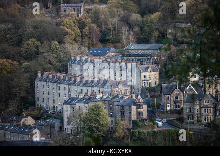 Hebden Bridge ist eine Marktstadt, die Teil von Hebden Royd in West Yorkshire, England, ist. Es liegt im oberen Calder Valley, 8 Meilen westlich von Halifax A Stockfoto