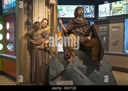 dh Guernsey Museum ST PETER PORT GUERNSEY Candie Park Museum neolithische Guernsey Ausstellung Display Kanalinseln bronzezeitlichen Menschen Stockfoto