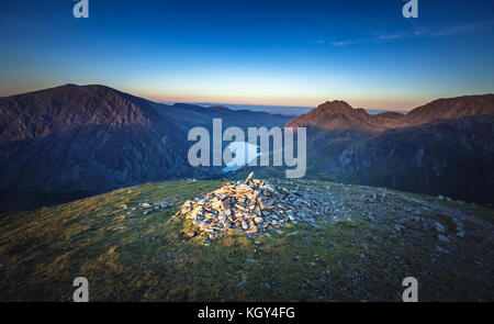 Ogwen Valley Antenne Sonnenuntergang Blick von Y Garn oben in Wales, Großbritannien Stockfoto