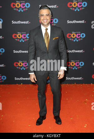 Hollywood, Kalifornien, USA. November 2017. November 2017 - Hollywood, Kalifornien - Jaime Camil. Disney Pixars „Coco“ Los Angeles Premiere fand im El Capitan Theater statt. Foto: F. Sadou/AdMedia Credit: F. Sadou/AdMedia/ZUMA Wire/Alamy Live News Stockfoto