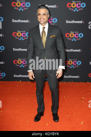 Hollywood, Kalifornien, USA. November 2017. November 2017 - Hollywood, Kalifornien - Jaime Camil. Disney Pixars „Coco“ Los Angeles Premiere fand im El Capitan Theater statt. Foto: F. Sadou/AdMedia Credit: F. Sadou/AdMedia/ZUMA Wire/Alamy Live News Stockfoto