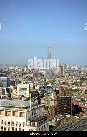 Der Shard gesehen vom London Eye. Stockfoto