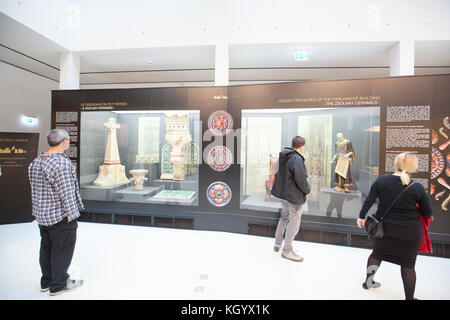 Budapest - 17. September 2017: Darstellung der Geschichte der Ungarn zusammen mit vielen Artefakte können in theparliament Gebäude Ungarns gefunden werden. Stockfoto