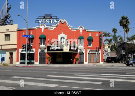 Babysitter film Zeichen außerhalb des historischen Vista Theater Cinema Gebäude auf dem Hollywood und dem Sunset Boulevard, Kalifornien, USA KATHY DEWITT Stockfoto