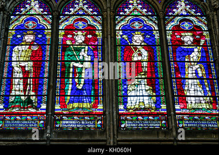 Frankreich. Seine-Saint-Denis (93). Basilika von Saint-Denis. Nekropole der Könige von Frankreich. Glasfenster zieren die Kathedrale Stockfoto