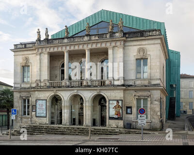 SAINTES, FRANKREICH - 09. SEPTEMBER 2017: Außenansicht des Gallia Theaters Stockfoto