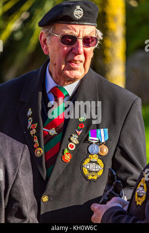 Erinnerung Sonntag Zeremonie 2017 am Ehrenmal in Prinzessin Gärten, Torquay, Devon, Großbritannien. 12. November 2017. Stockfoto