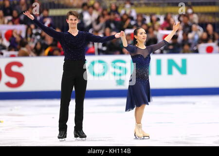 Osaka Municipal Central Gymnasium, Osaka, Japan. November 2017. Misato Komatsubara & Tim Koleto (JPN), 12. NOVEMBER 2017 - Eiskunstlauf : ISU Grand Prix der Eiskunstlauf 2017 NHK Trophy, Eistanz Freitanz im Osaka Municipal Central Gymnasium, Osaka, Japan. Quelle: Naoki Nishimura/AFLO/Alamy Live News Stockfoto