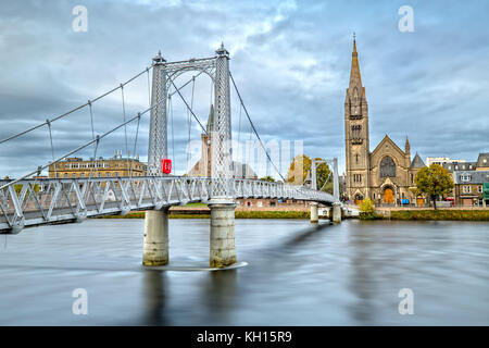 Lange Exposition von Greig Street Bridge in Inverness, Schottland Stockfoto