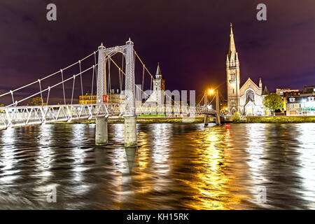 Greig Street Bridge in Inverness bei Nacht Stockfoto