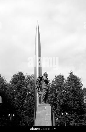 Das Denkmal in Kaluga in Russland zu ziolkowski fotografiert in Nahaufnahme Stockfoto