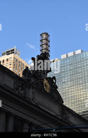 Grand Central Station Glory of Commerce skulpturale Gruppe am Eingang zum Terminal, New York City Stockfoto