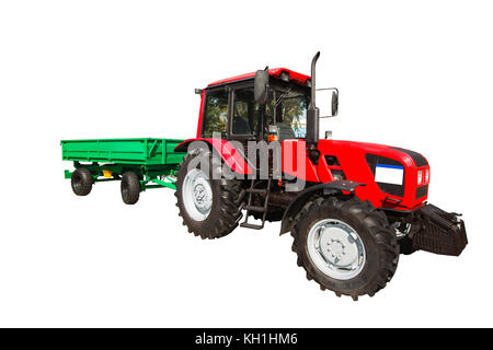 Neue landwirtschaftliche Schlepper und Anhänger auf weißem Hintergrund mit Freistellungspfad isoliert Stockfoto