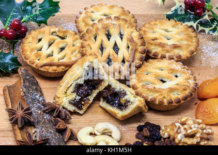 Gitter oben Mince Pies Stockfoto