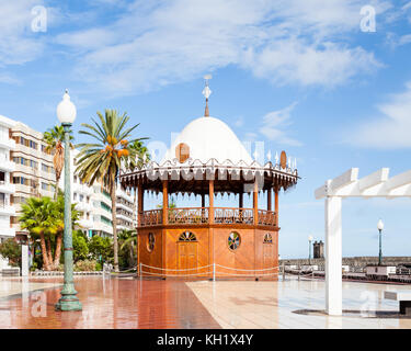 Die Arrecife Waterfront an der Avenida La Marina, auf der Insel Lanzarote. Stockfoto