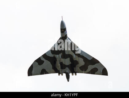 Avro Vulcan XH 558 Kreise Carlisle Airport im Norden von England auf seinem begrüssen die V-Force Tour. XH558 Avro Vulcan war weltweit das letzte fliegende Vulcan. Stockfoto