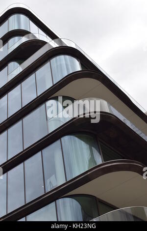 Wohnhaus in High Line von New York City entfernt, von der Designerin Zaha Hadid und Architekten Ismael leyva Stockfoto