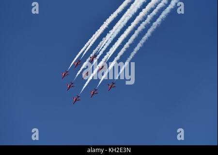 Rote Pfeile aerobatic Team in Athen fliegen Woche 2017 air-Show in tanagra Air Force Base, Griechenland Stockfoto