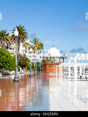 Die Arrecife Waterfront an der Avenida La Marina, auf der Insel Lanzarote. Stockfoto