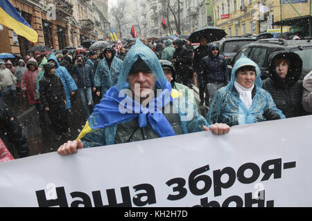 Kiew, Ukraine. November 2017. Michail Saakaschwili, der Führer der Bewegung der Neuen Kräfte, ehemaliger Gouverneur der ukrainischen Region Odesa und ehemaliger Präsident Georgiens, hat einen marsch in ZentralKiew am 12. November vorgeschlagen, um die Gesetze über die Amtsenthebung des Präsidenten und ein Antikorruptionsgericht zu unterstützen. Quelle: ZUMA Press, Inc./Alamy Live News Stockfoto