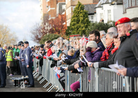 Southend, England. 12 Nov, 2017. 12 Nov, 2017. Tag der Erinnerung an das Ehrenmal, Southend. Penelope Barritt/Alamy Live News Credit: Penelope Barritt/Alamy leben Nachrichten Stockfoto