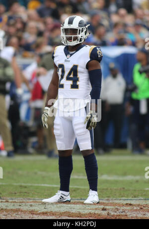 Los Angeles, CA, USA. 12 Nov, 2017. Los Angeles Rams cornerback Blake Gräfin (24) warten auf Wiedergabe während der NFL Houston Texas Los Angeles Rams im Los Angeles Memorial Coliseum Los Angeles vs, Ca am 12. November 2017. (Absolut komplette Fotograf & Company Credit: Jevone Moore/Cal Sport Media (Netzwerk Fernsehen wenden Sie sich bitte an den zuständigen Vertriebsmitarbeiter für das Fernsehen. Credit: Csm/Alamy leben Nachrichten Stockfoto