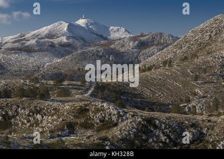 Kalkstein Berg Biokovo, Naturpark, auf den höchsten Punkt suchen, Sveti Jure, Saint George, 1762 m Kroatien. Stockfoto