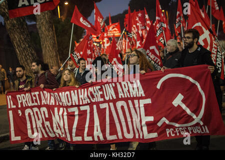 Rom, Italien. 11 Nov, 2017. Demonstration der kommunistischen Partei zur Hundertjahrfeier der sowjetischen Revolution am 11. November 2017 in Rom, Italien. Credit: Andrea ronchini/Pacific Press/alamy leben Nachrichten Stockfoto