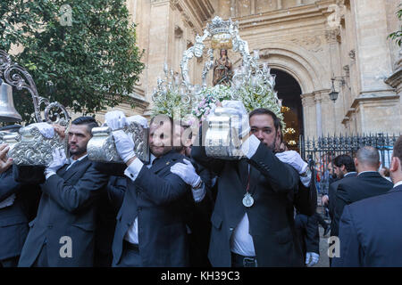 Jedes Jahr im September in Málaga der Tag der Virgen de la Victoria gefeiert wird. Der 8. September, wenn die Prozession stattfindet. Stockfoto