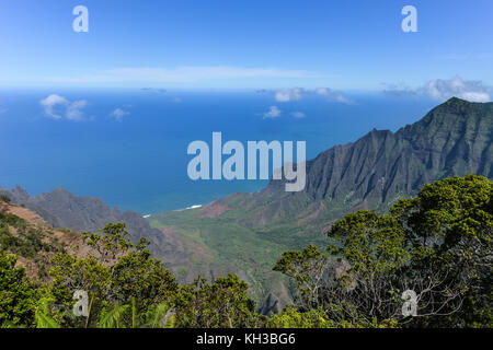 Kalalau Tal Panorama, Kauai, Hawaii. Panoramablick auf das kalalau Tal und der Na Pali Küste in Kauai. Stockfoto