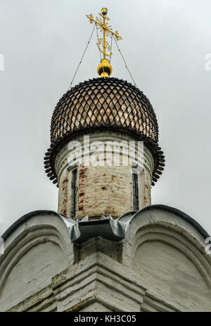 Russisch-orthodoxe Kirche des Erzengels Michael auf arkhangelskoye Palace. im Jahre 1646 im klassizistischen Stil erbaut. Stockfoto