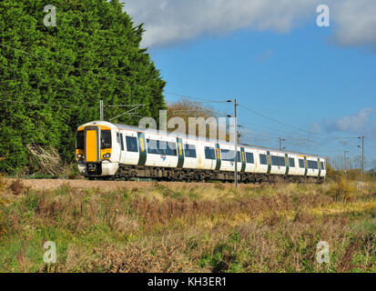 Klasse 387 emu Köpfe in Richtung Süden nach Ely, Cambridgeshire, England Stockfoto