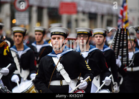 SEA CADETS BAND bei der Lord Mayor's Show Prozession Parade entlang Cheapside, London. In der Stadt Stockfoto