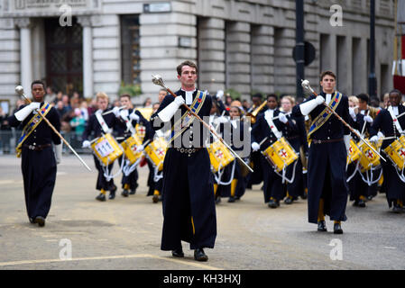 Christs Hospital School Band bei der Lord Mayor's Show Prozession Parade entlang Cheapside, London. In der Stadt Stockfoto